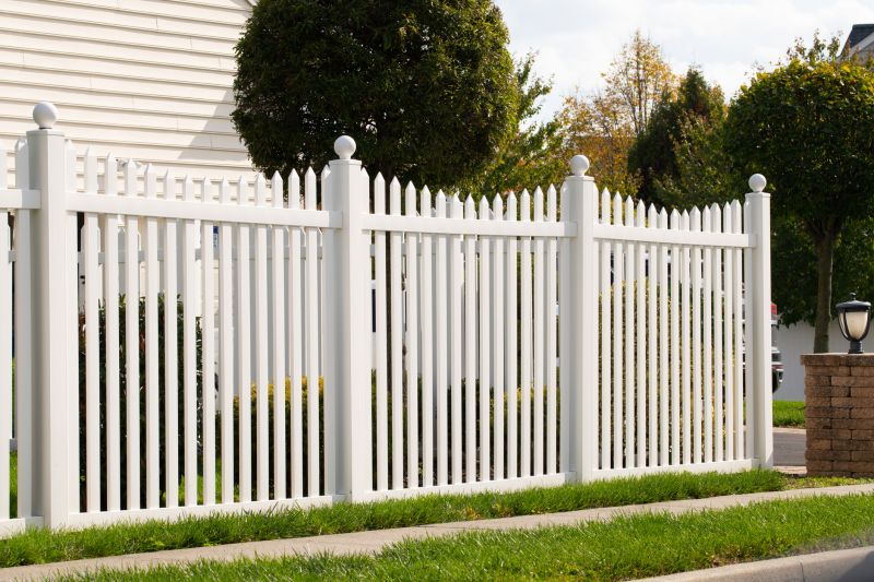 Vinyl Fence Replacement in South Houston, TX